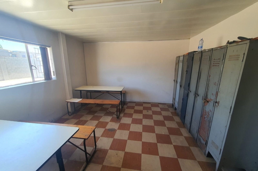 To Let commercial Property for Rent in Perseverance Industrial Eastern Cape